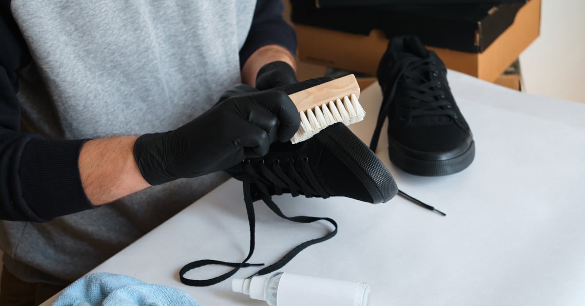 รับซักรองเท้า