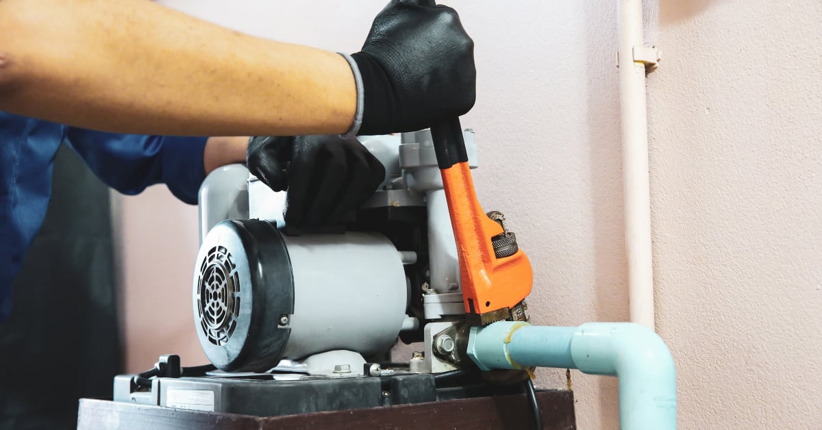 ซ่อมปั๊มน้ำ